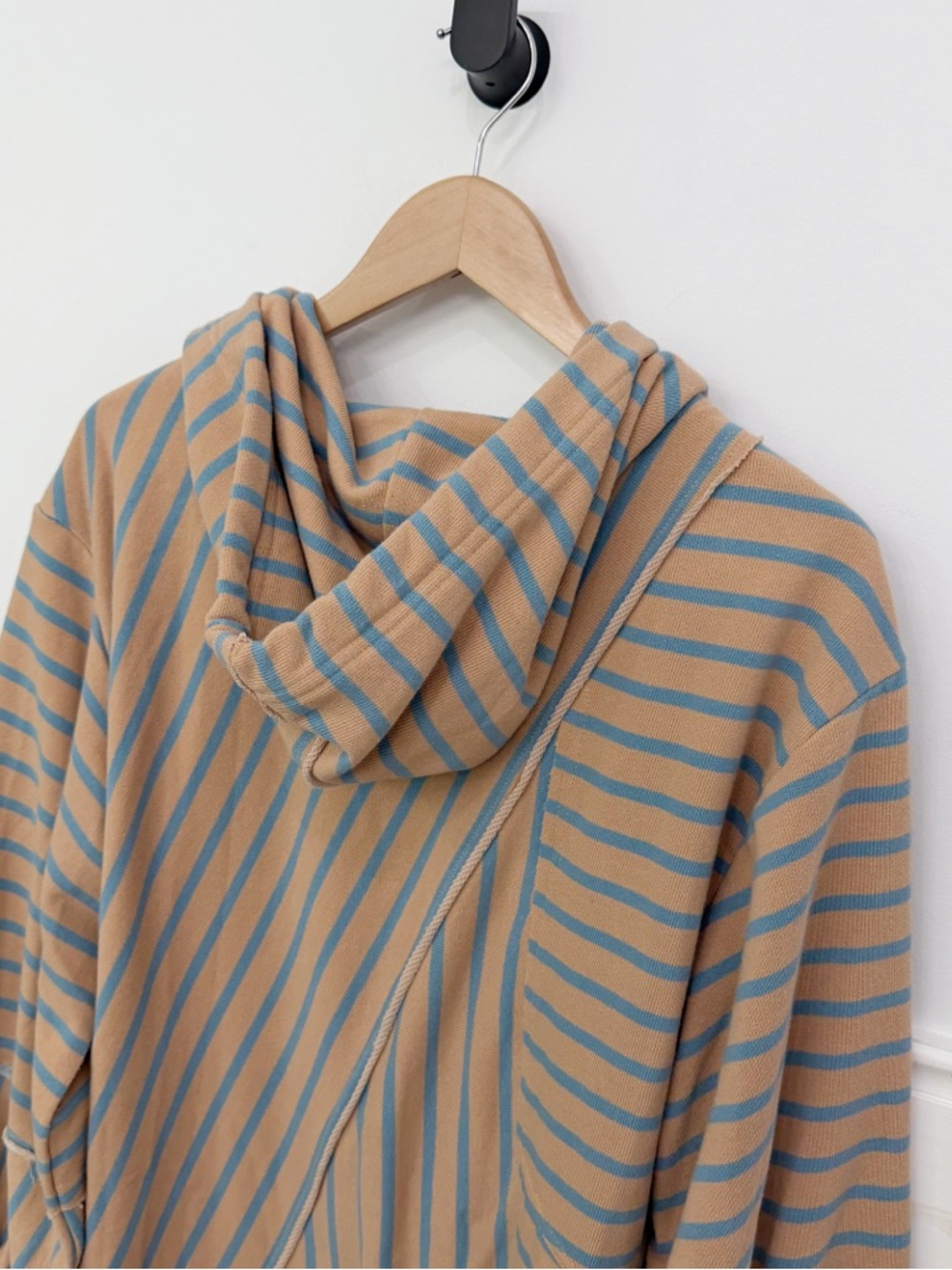 Women’s Davi & Dani Stripe Boho Hooded Sweater Bell Sleeves M - Picture 5 of 5